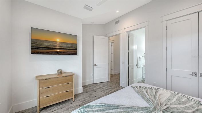 Image No.42-7 Bed Property for sale