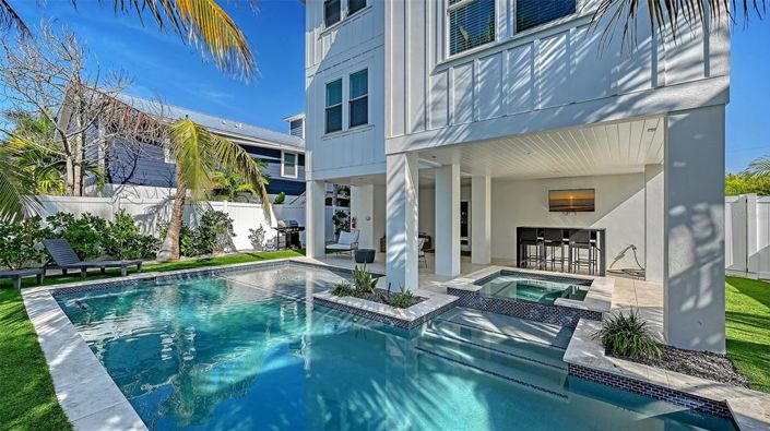 Image No.58-7 Bed Property for sale