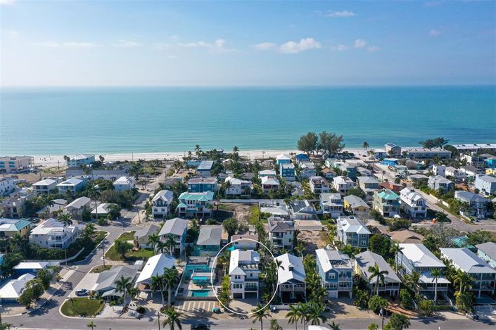 Image No.6-7 Bed Property for sale