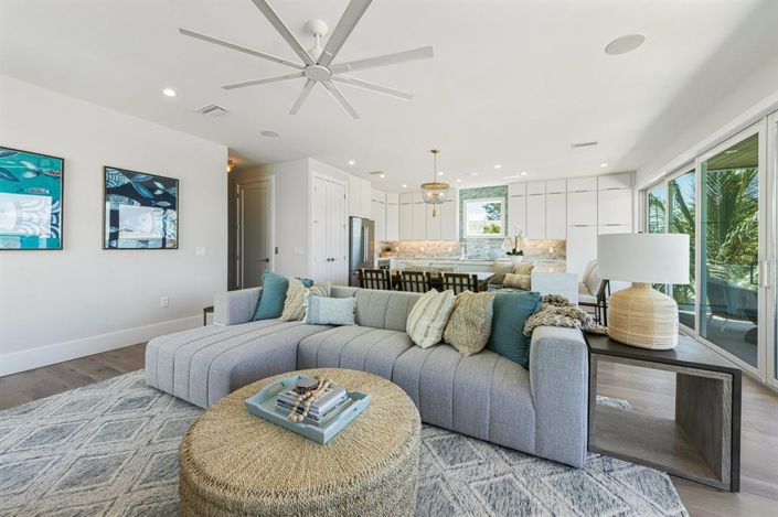 Image No.10-4 Bed Property for sale