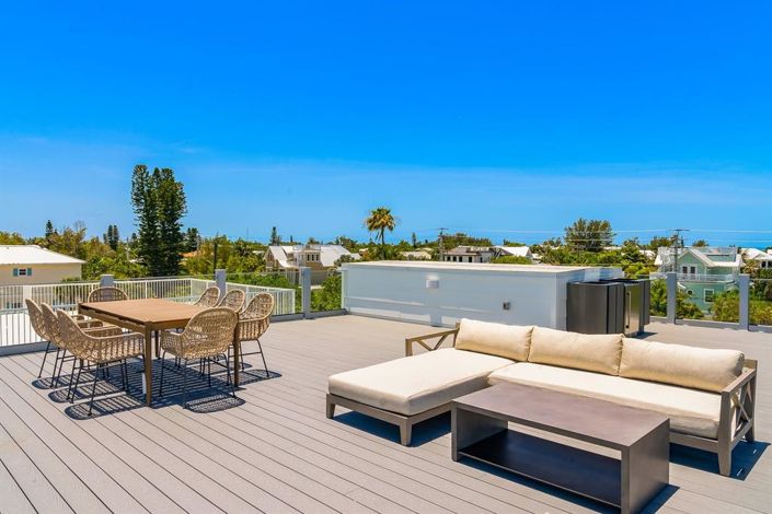 Image No.43-4 Bed Property for sale