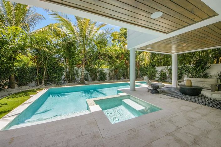 Image No.47-4 Bed Property for sale