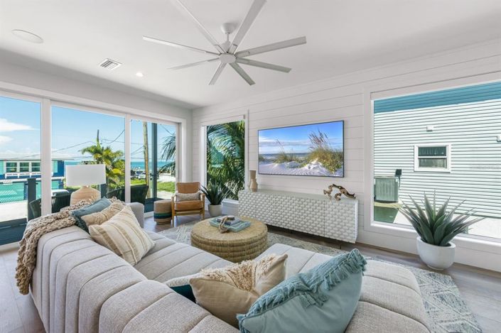 Image No.8-4 Bed Property for sale