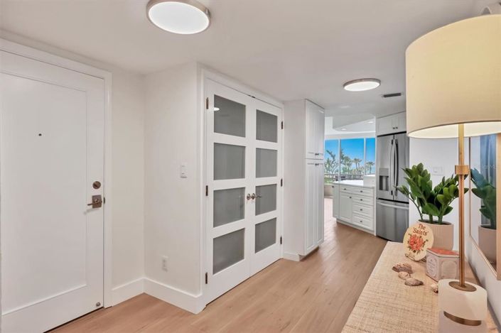 Image No.3-Propriété de 2 chambres à vendre à Sarasota