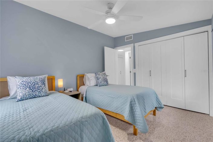 Image No.33-3 Bed Property for sale