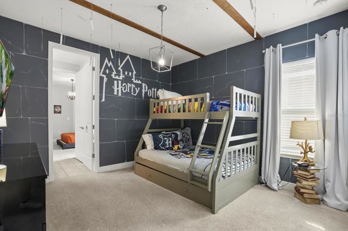 Image No.13-6 Bed Property for sale