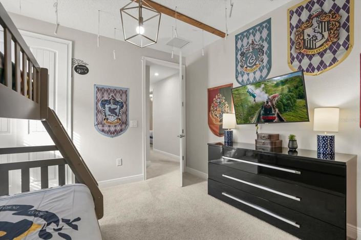 Image No.14-6 Bed Property for sale