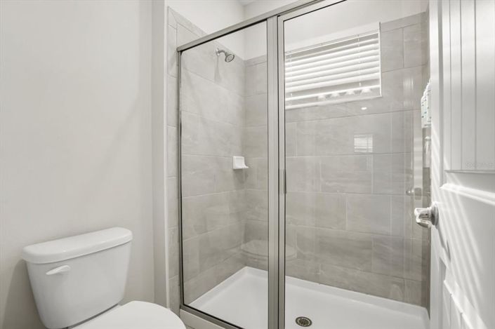 Image No.26-6 Bed Property for sale