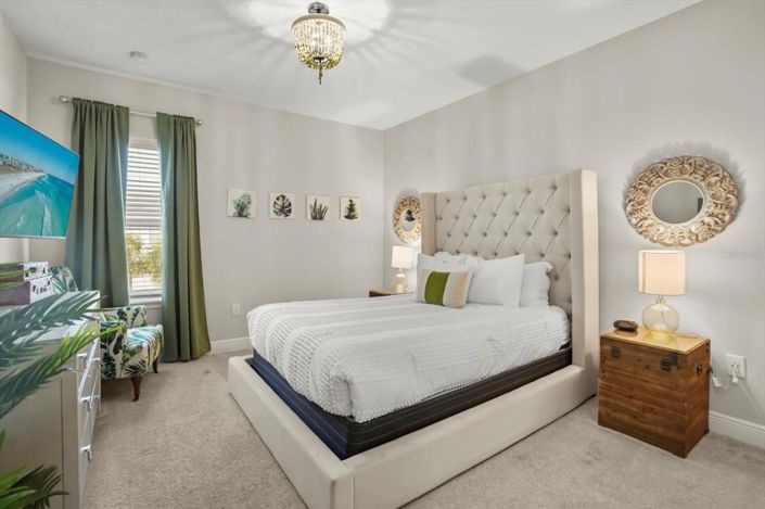 Image No.27-6 Bed Property for sale