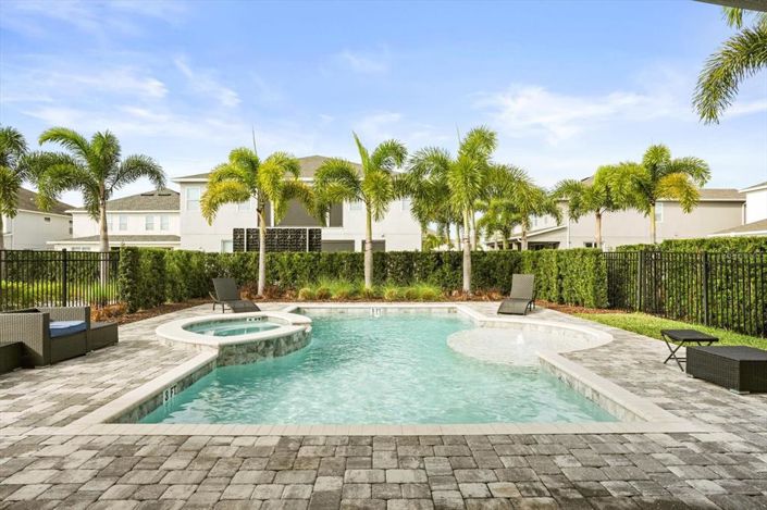 Image No.3-6 Bed Property for sale