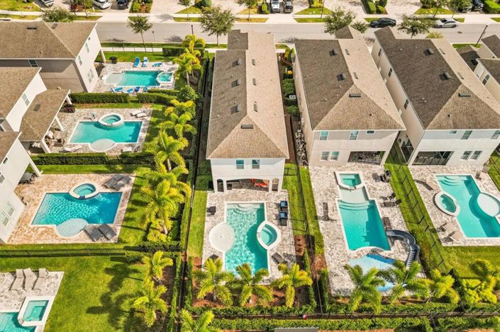 Image No.41-6 Bed Property for sale