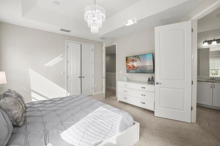 Image No.9-6 Bed Property for sale