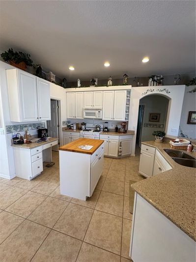 Image No.5-4 Bed Property for sale