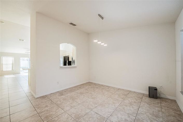 Image No.4-Propriété de 4 chambres à vendre à Davenport