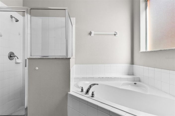 Image No.22-5 Bed Property for sale