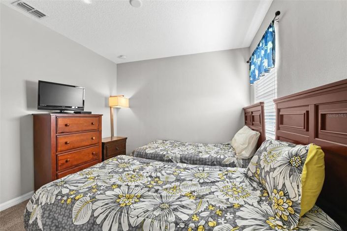 Image No.30-5 Bed Property for sale