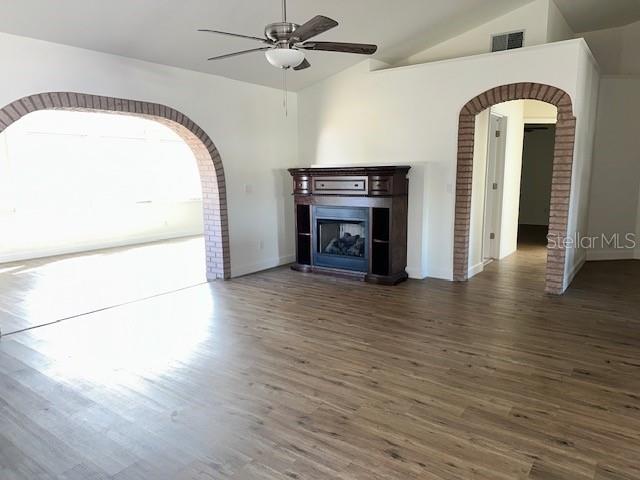 Image No.10-3 Bed Property for sale