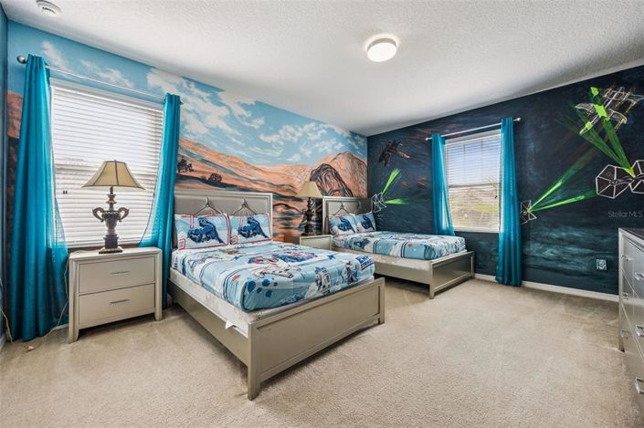 Image No.17-13 Bed Property for sale