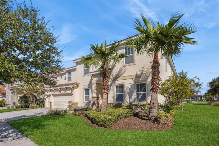 Image No.3-13 Bed Property for sale