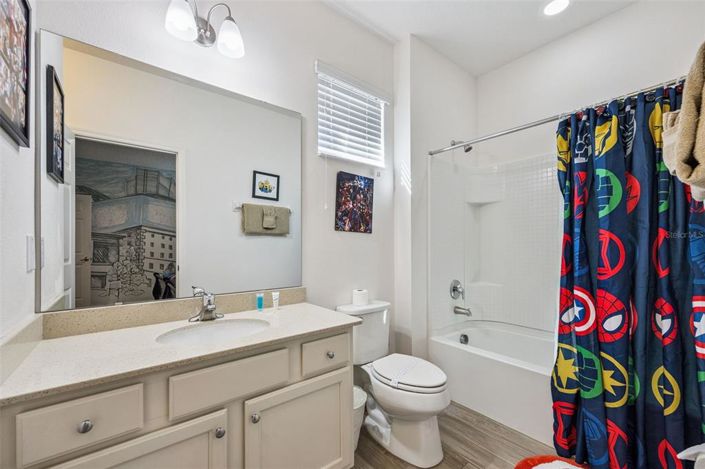 Image No.6-13 Bed Property for sale