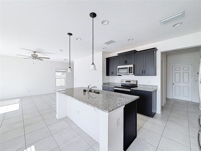 Image No.26-4 Bed Property for sale