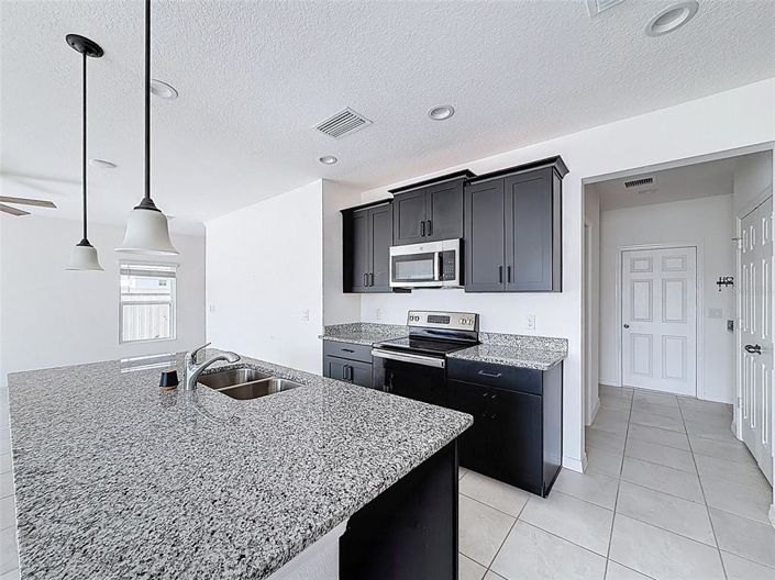 Image No.27-4 Bed Property for sale