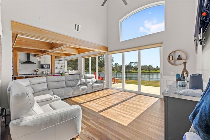 Image No.3-4 Bed Property for sale