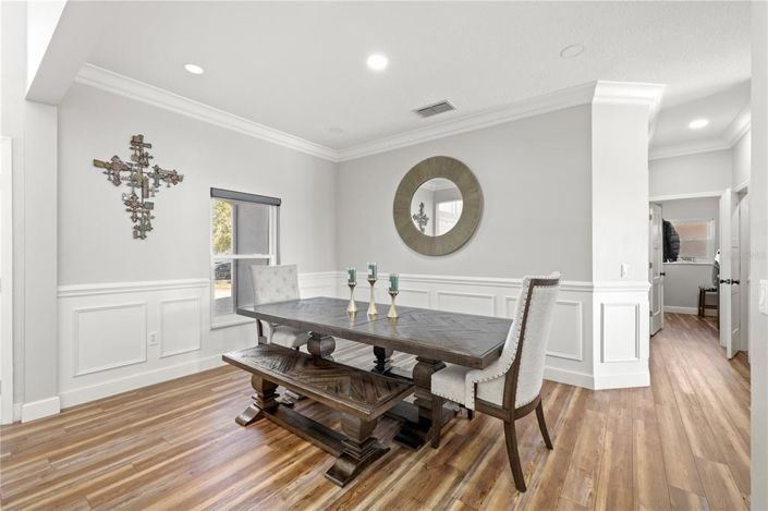 Image No.4-4 Bed Property for sale