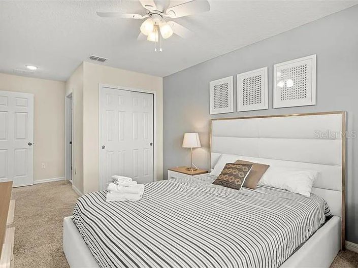 Image No.24-5 Bed Townhouse for sale