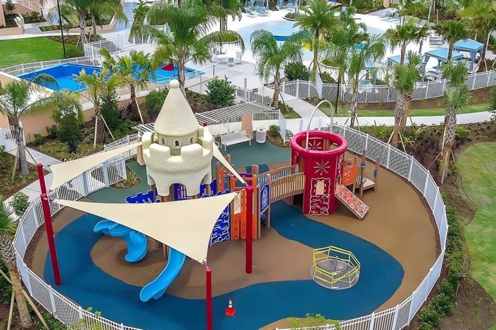 Image No.35-5 Bed Townhouse for sale