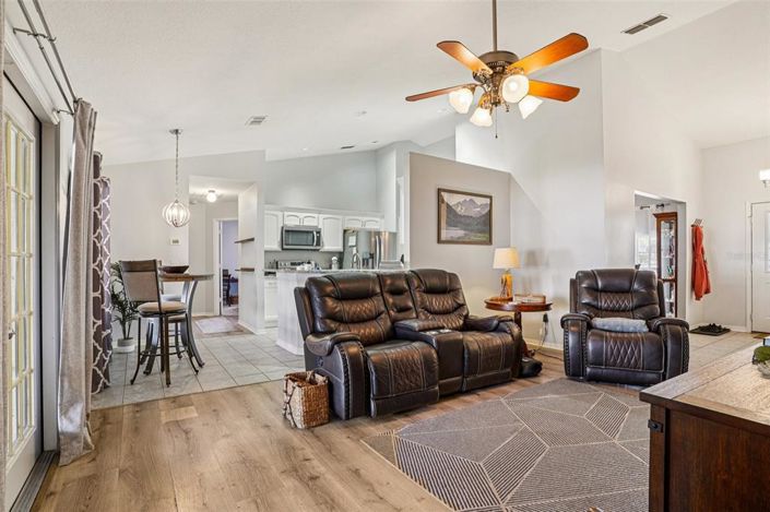 Image No.4-Propriété de 4 chambres à vendre à Clermont