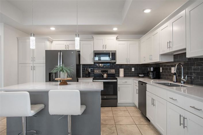 Image No.17-3 Bed Property for sale