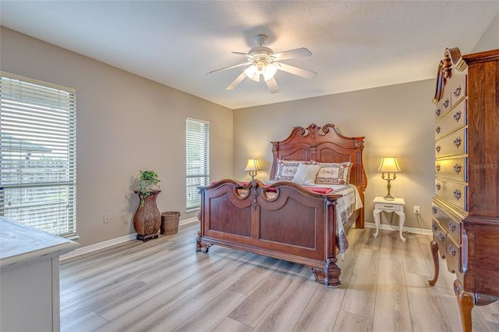 Image No.23-Propriété de 4 chambres à vendre à Orlando