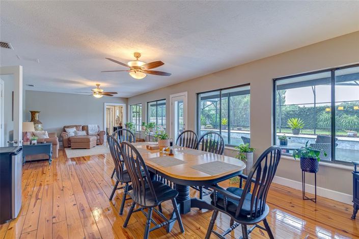 Image No.29-Propriété de 4 chambres à vendre à Orlando