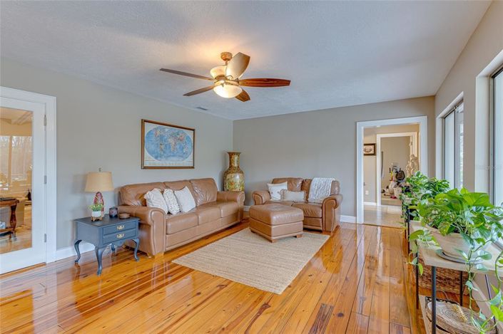 Image No.30-Propriété de 4 chambres à vendre à Orlando