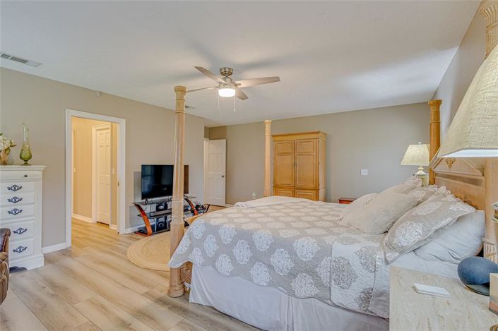 Image No.33-Propriété de 4 chambres à vendre à Orlando