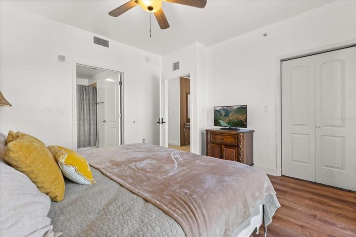 Image No.8-Propriété de 2 chambres à vendre à Orlando