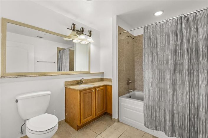 Image No.9-Propriété de 2 chambres à vendre à Orlando