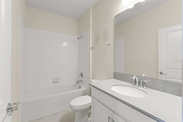 Image No.19-3 Bed Townhouse for sale