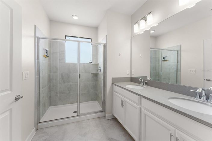 Image No.28-3 Bed Townhouse for sale