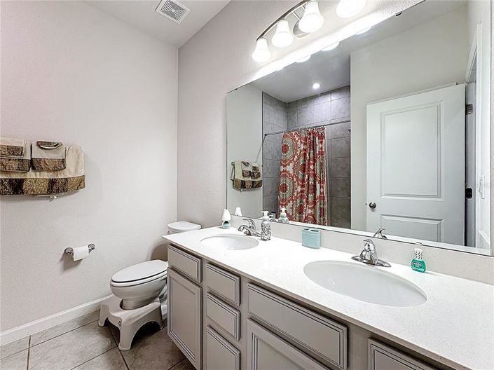 Image No.23-Propriété de 4 chambres à vendre à Davenport