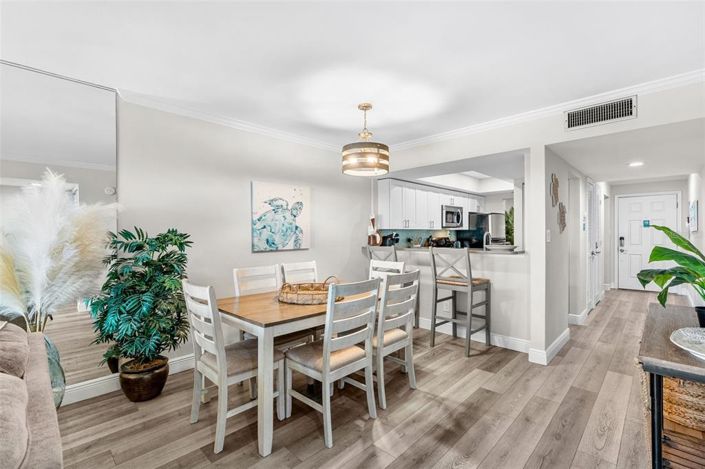 Image No.21-2 Bed Property for sale