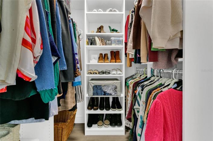 Image No.18-4 Bed Property for sale