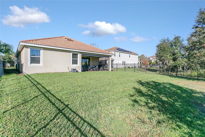 Image No.24-4 Bed Property for sale