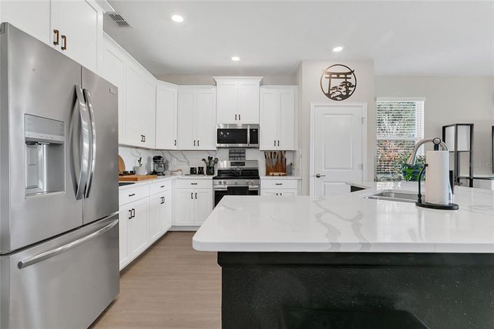 Image No.9-4 Bed Property for sale