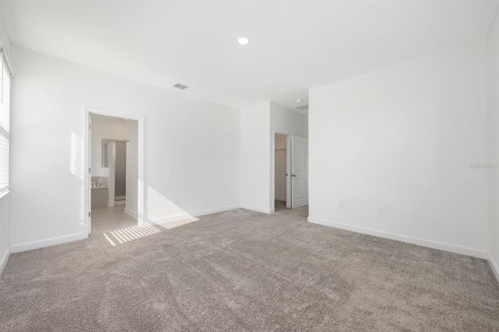 Image No.12-4 Bed Property for sale