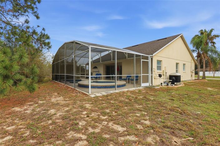 Image No.26-3 Bed Property for sale