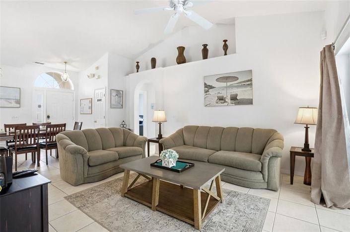 Image No.4-3 Bed Property for sale