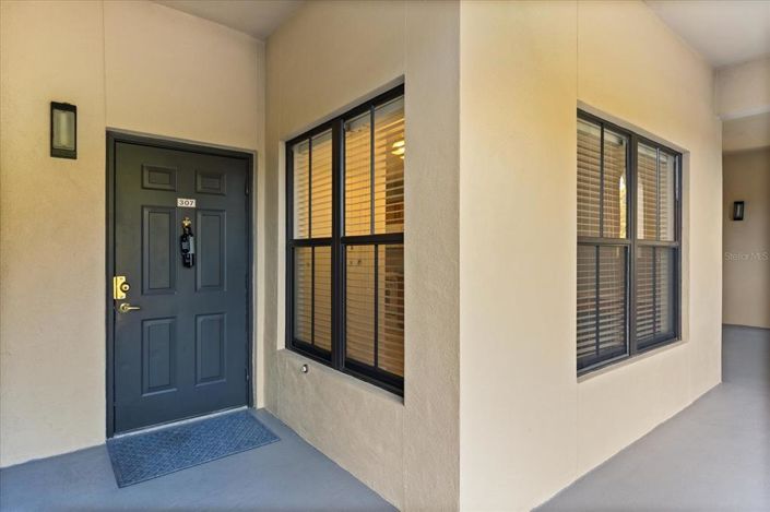 Image No.2-2 Bed Property for sale