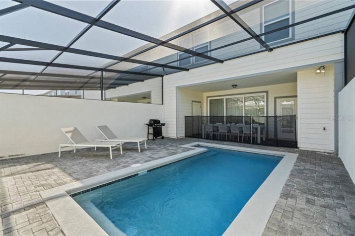 Image No.11-5 Bed Townhouse for sale